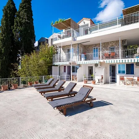 Katica Apartment *
