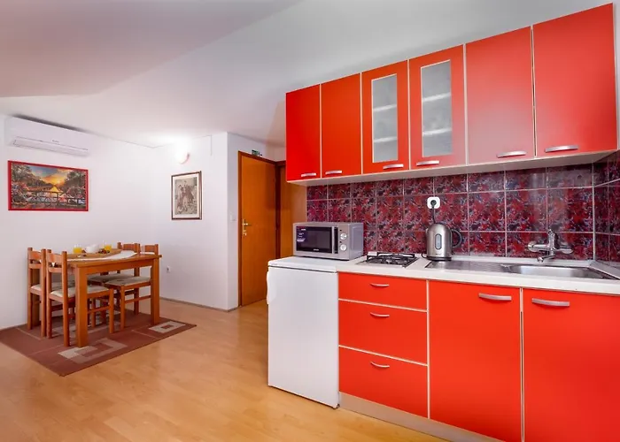 Katica アパート ムリニ