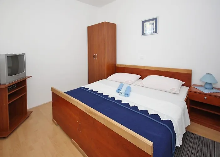 Katica アパート ムリニ